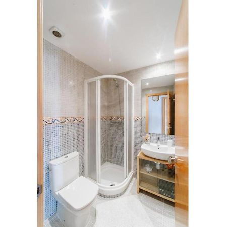 Sitges Spaces Deluxe Beach Apartment- 3 Bedroom, 2 Bathroom, Next To Beach, Sleeps 6 Ngoại thất bức ảnh