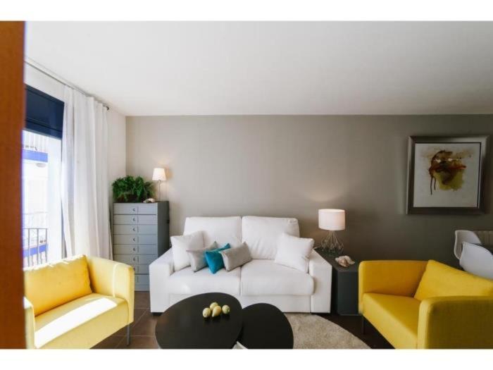 Sitges Spaces Deluxe Beach Apartment- 3 Bedroom, 2 Bathroom, Next To Beach, Sleeps 6 Ngoại thất bức ảnh