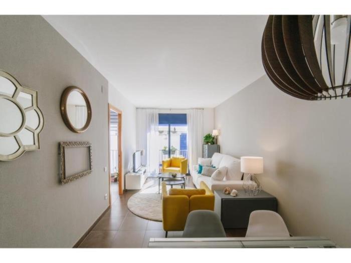 Sitges Spaces Deluxe Beach Apartment- 3 Bedroom, 2 Bathroom, Next To Beach, Sleeps 6 Ngoại thất bức ảnh