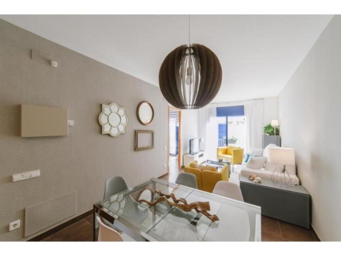 Sitges Spaces Deluxe Beach Apartment- 3 Bedroom, 2 Bathroom, Next To Beach, Sleeps 6 Ngoại thất bức ảnh