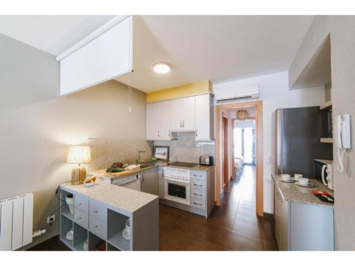 Sitges Spaces Deluxe Beach Apartment- 3 Bedroom, 2 Bathroom, Next To Beach, Sleeps 6 Ngoại thất bức ảnh